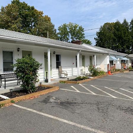 Heart Of The Berkshires Motel 핏츠필드 외부 사진