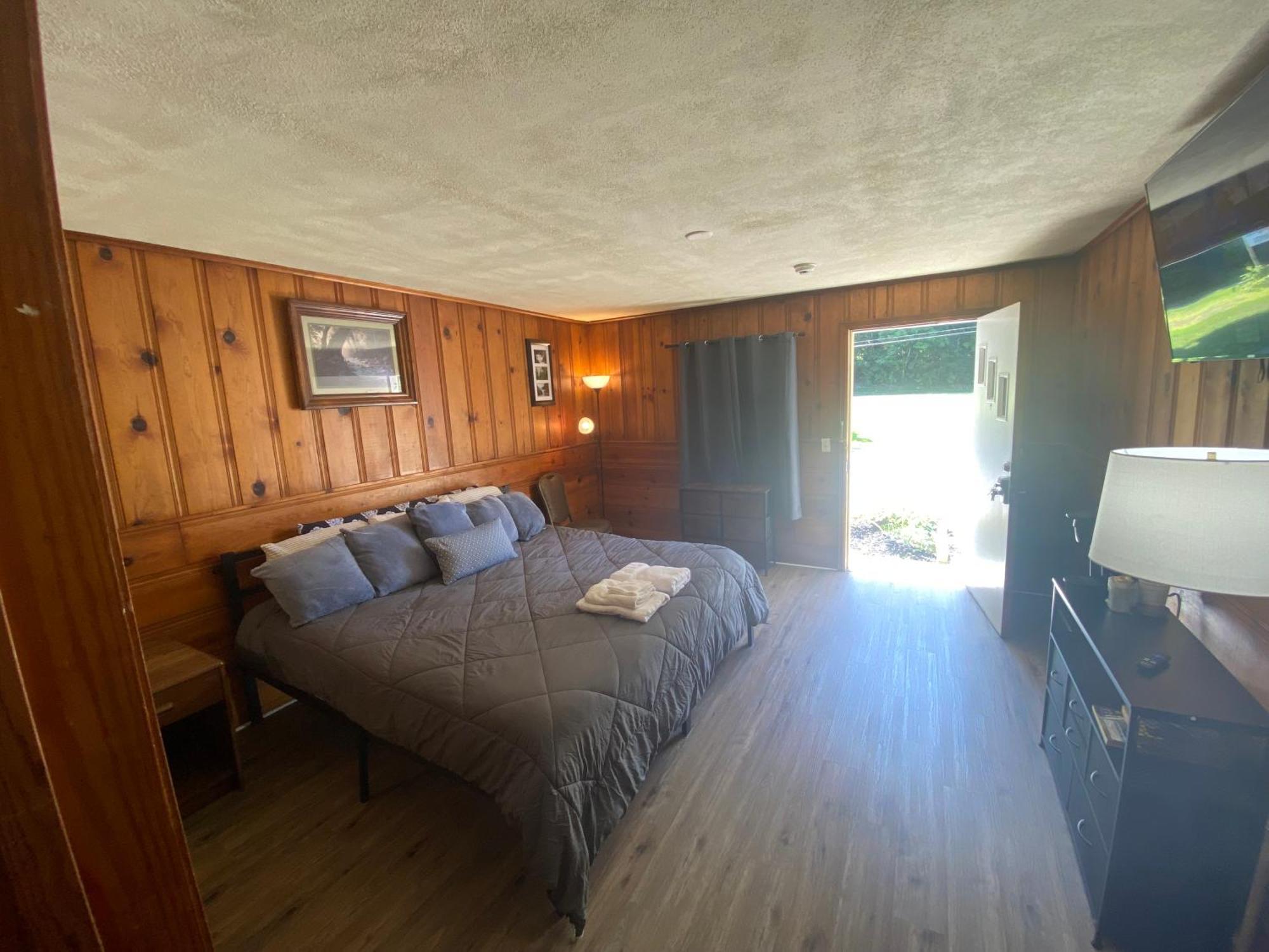 Heart Of The Berkshires Motel 핏츠필드 외부 사진
